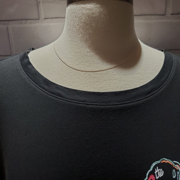 GRAPHIC tee shirt H&M size L. Preowned. - Picture 3 of 6